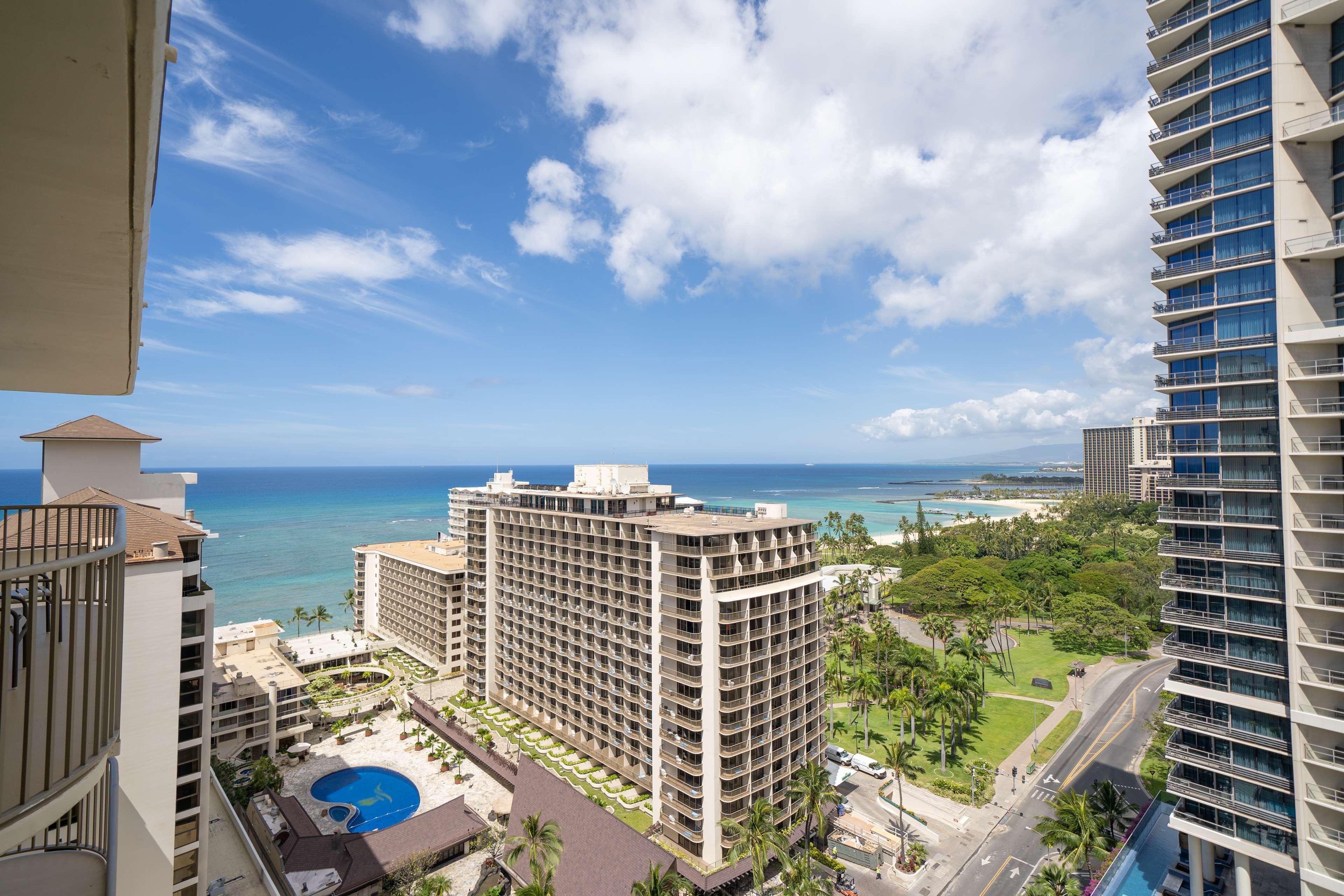 Embassy Suites By Hilton Waikiki Beach Walk Honolulu Esterno foto