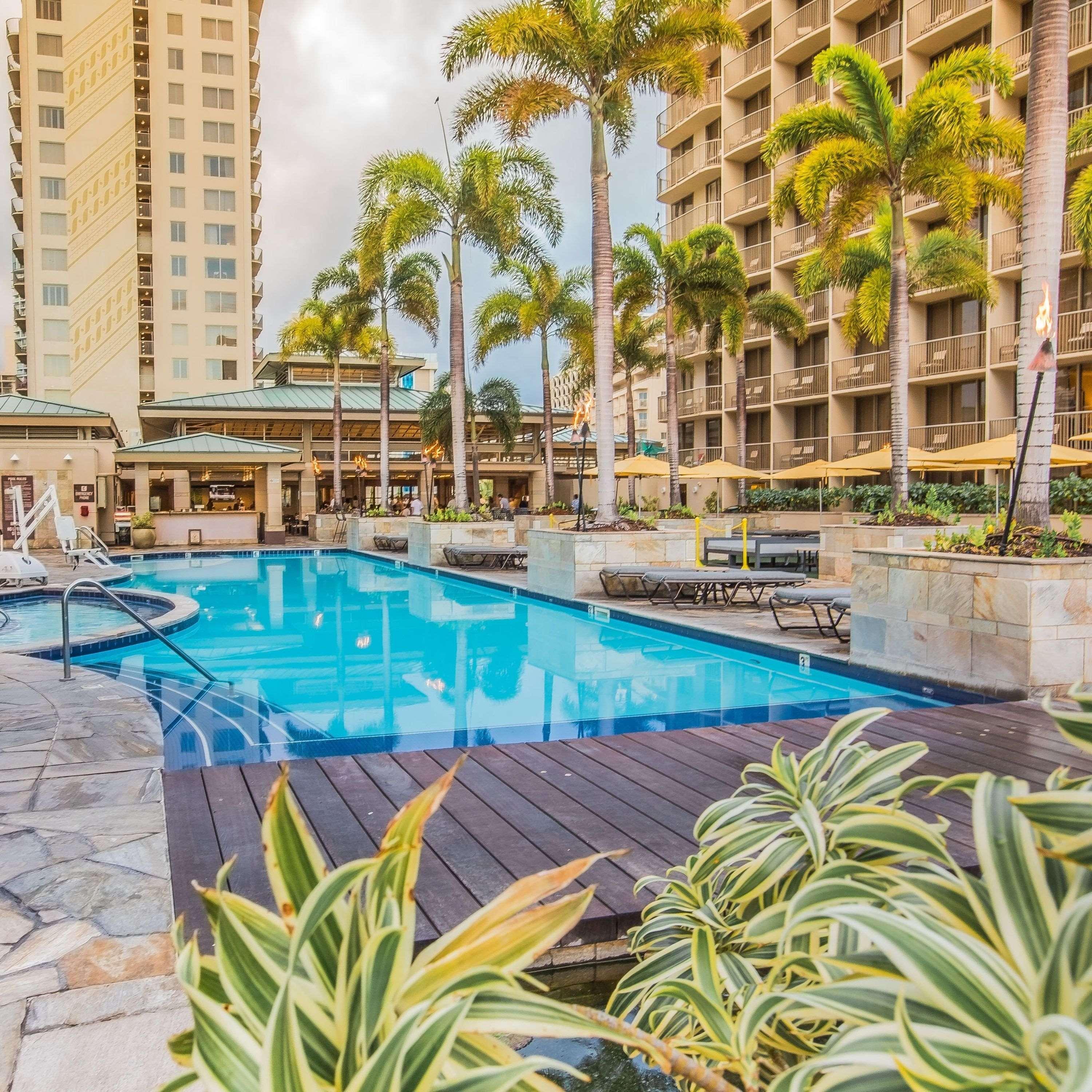 Embassy Suites By Hilton Waikiki Beach Walk Honolulu Esterno foto