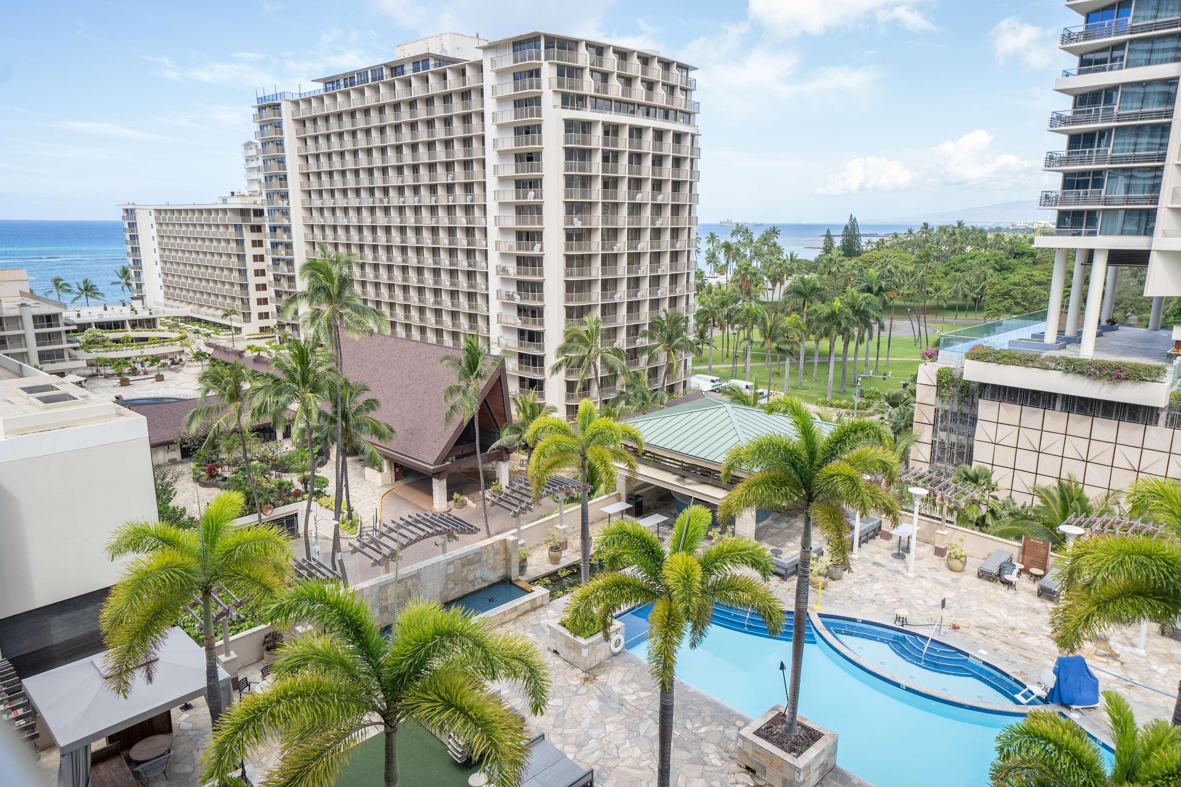 Embassy Suites By Hilton Waikiki Beach Walk Honolulu Esterno foto