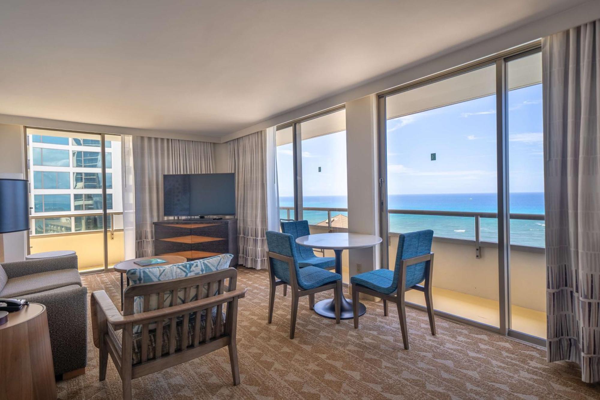 Embassy Suites By Hilton Waikiki Beach Walk Honolulu Esterno foto