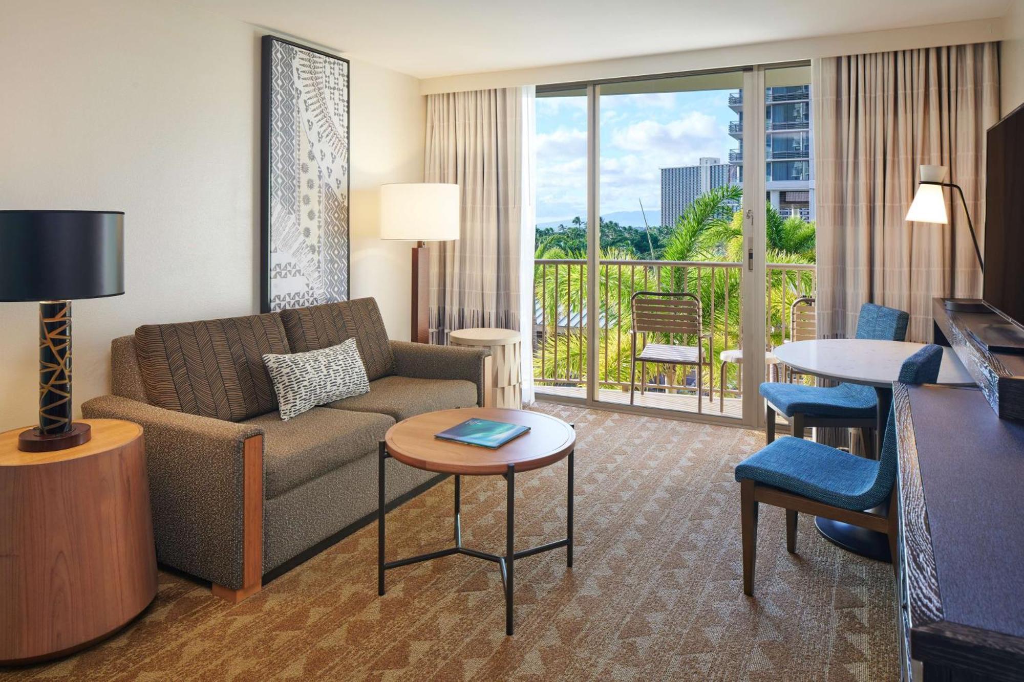 Embassy Suites By Hilton Waikiki Beach Walk Honolulu Esterno foto