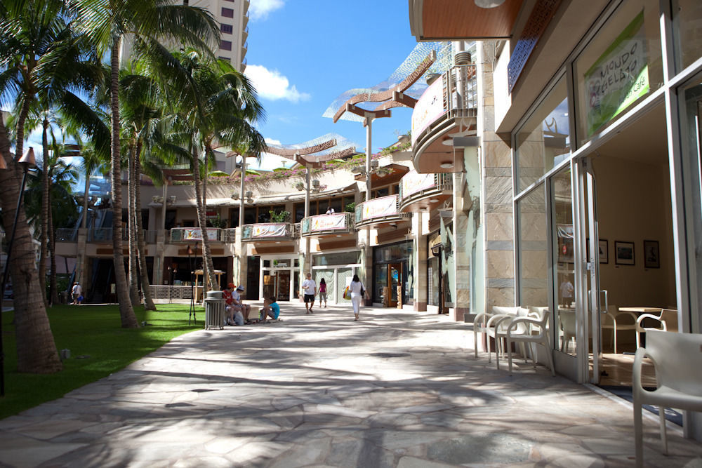 Embassy Suites By Hilton Waikiki Beach Walk Honolulu Esterno foto